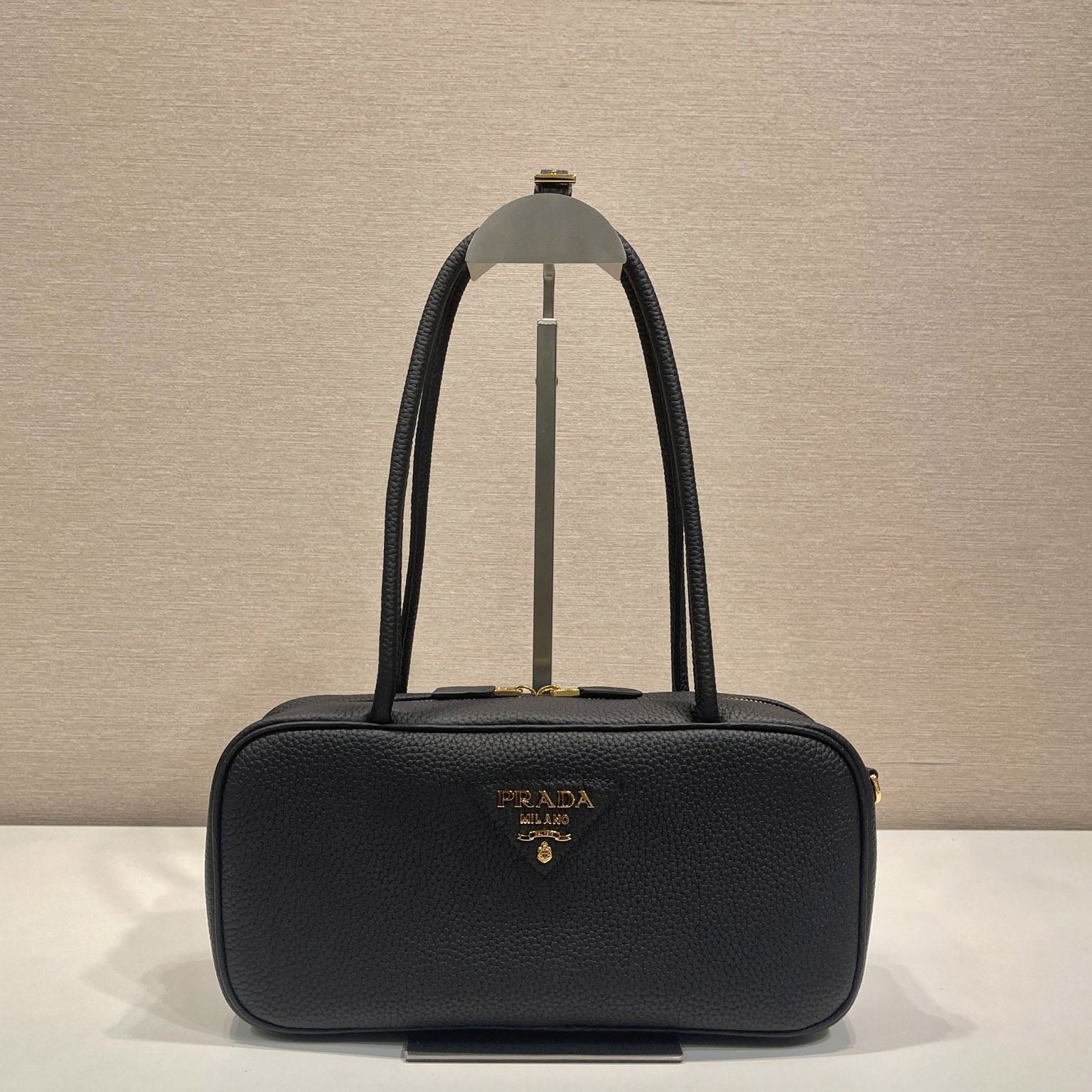 Pra*a top handle bags